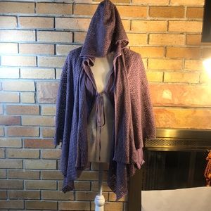 Cape/ Cardigan in one